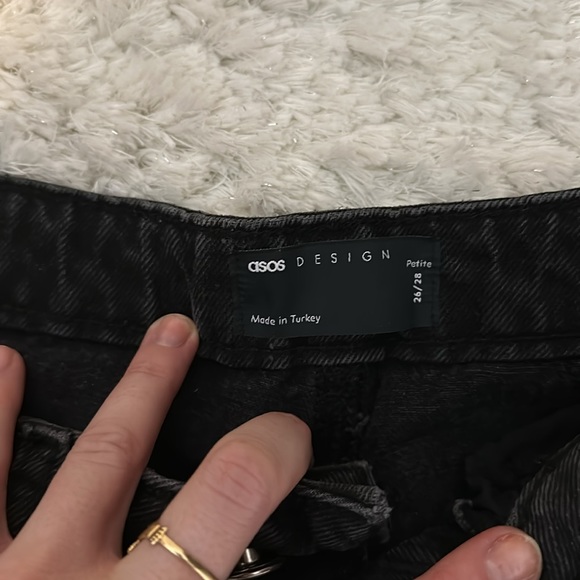 Black distressed boyfriend jeans size 26 petite - Picture 2 of 3